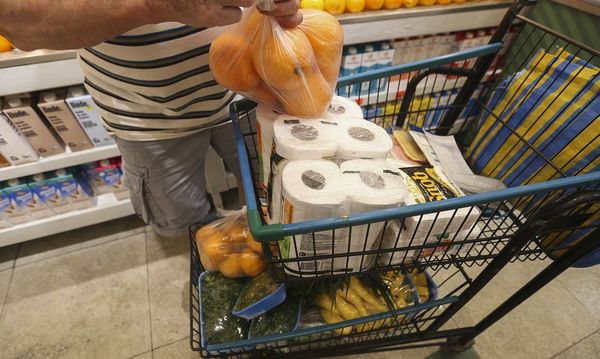 Left or right supermercado economia mercado compras