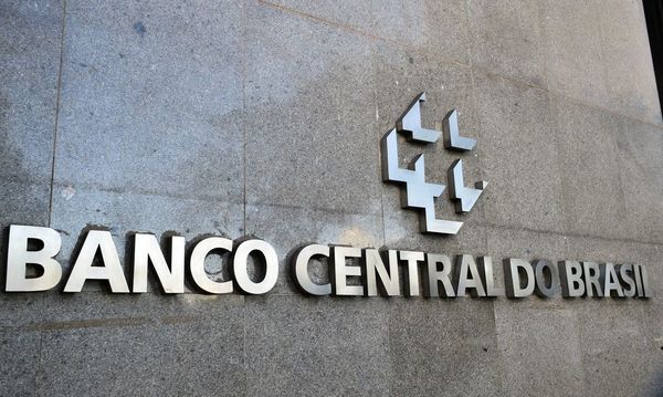 Left or right banco central