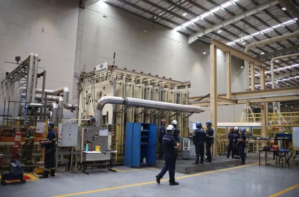 Left or right governador em exercicio barbosinha cumpre agenda em agua clara foto alvaro rezende 02 730x480